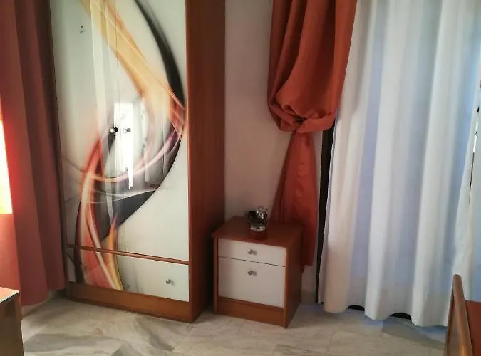 Kostas Lejlighed Skála Marión