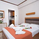 Kostas Apartment *